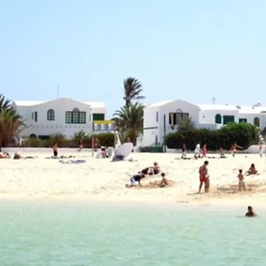 https://cotillo-lagos.in-canary-islands.com