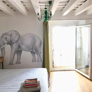 https://la-casa-leon.hotelsincadiz.net